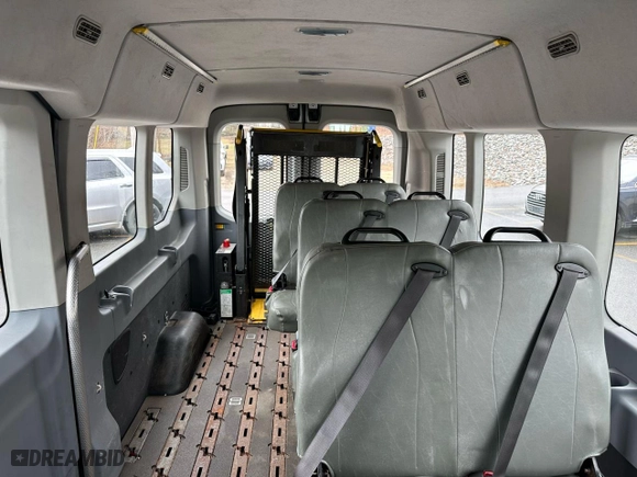 2016 Ford Transit Wagon XL with VIN 1FDZX2CM4GKA08643, listed as a Copart auction lot 53084025 with 277,668 mi miles and Clean Title. Bid and sale history available at carsss.com. Image 6.
