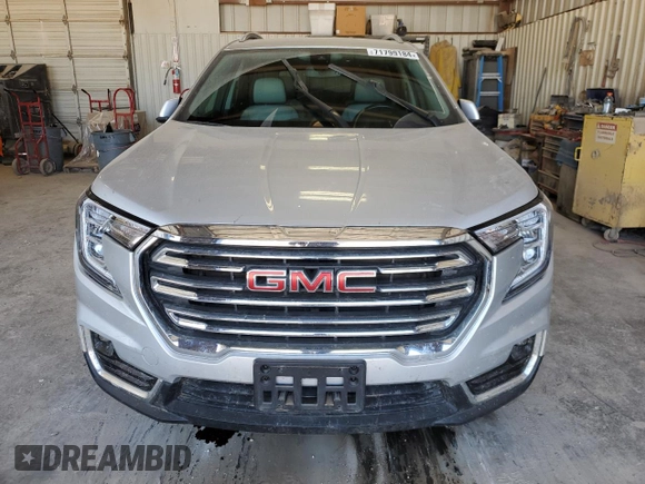 2022 GMC Terrain SLT with VIN 3GKALPEVXNL163889, listed as a Copart auction lot 71799184 with 30,697 mi miles and Salvage Title. Bid and sale history available at carsss.com. Image 5.