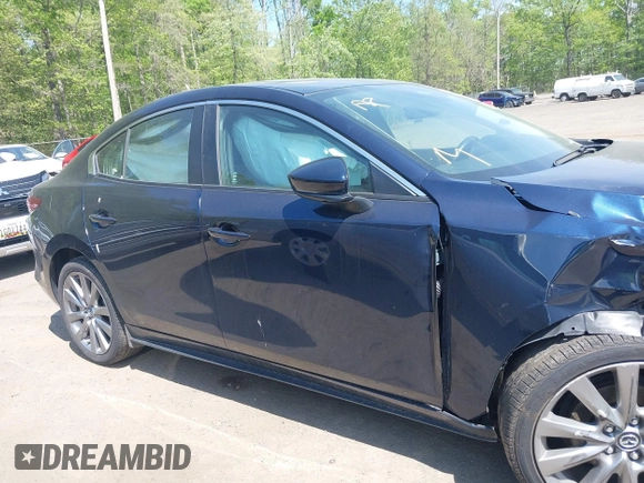 2024 Mazda 3 S Preferred with VIN 3MZBPACM7RM415218, listed as a IAAI auction lot 42140709 with 33,725 mi miles and . Bid and sale history available at carsss.com. Image 13.