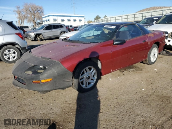 1994 Chevrolet Camaro z VIN 2G1FP22S4R2112885, wystawiony jako Copart lot #83088874 z przebiegiem 120 416 mil mil oraz Czysty tytuł • Clean title. Historia ofert i sprzedaży dostępna na DreamBid. Obrazek 1.