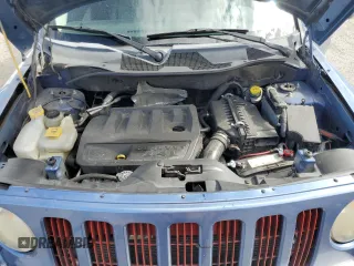 2007 Jeep Patriot Limited z VIN 1J8FF48W37D286057, wystawiony jako Copart lot #54796445 z przebiegiem 182 696 mil mil oraz Szkoda całkowita • Salvage title. Historia ofert i sprzedaży dostępna na DreamBid. Obrazek 11.
