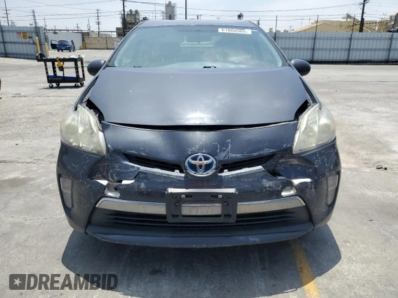 2014 Toyota Prius with VIN JTDKN3DP2E3055722, listed as a Copart auction lot 61860565 with 242,956 mi miles and Salvage title. Bid and sale history available at DreamBid. Image 5.