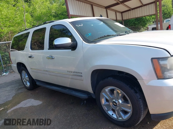 2010 Chevrolet Suburban LTZ with VIN 1GNUKKE38AR251895, listed as a IAAI auction lot 42020123 with 166,130 mi miles. Bid and sale history available at carsss.com. Image 13.