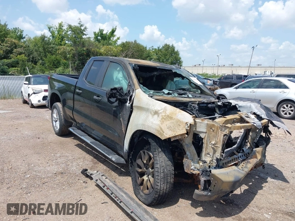 2020 Chevrolet Silverado 1500 Custom with VIN 1GCRWBEF0LZ133727, listed as a IAAI auction lot 39838746 with 1 mi miles. Bid and sale history available at carsss.com. Image 1.