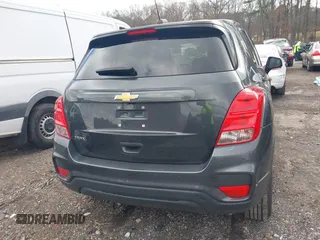 2020 Chevrolet Trax LS with VIN 3GNCJKSB3LL185308, listed as a IAAI auction lot 41206228 with 59,206 mi miles. Bid and sale history available at carsss.com. Image 16.