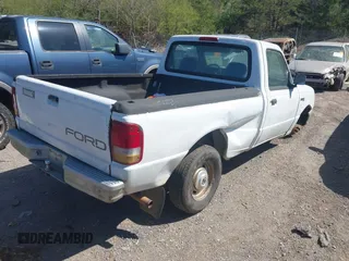 1993 Ford Ranger Splash z VIN 1FTCR10A2PUD05276, wystawiony jako IAAI lot #41839586 z przebiegiem 51 223 mil mil oraz . Historia ofert i sprzedaży dostępna na DreamBid. Obrazek 4.