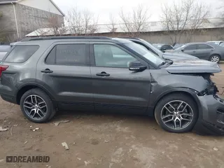 2019 Ford Explorer Sport with VIN 1FM5K8GT6KGB39523, listed as a IAAI auction lot 40913683 with 50,380 mi miles. Bid and sale history available at carsss.com. Image 14.
