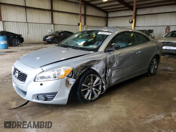 2011 Volvo C70 z VIN YV1672MC9BJ117685, wystawiony jako Copart lot #55387275 z przebiegiem 162 314 mil mil oraz Szkoda całkowita • Salvage title. Historia ofert i sprzedaży dostępna na DreamBid. Obrazek 1.