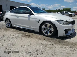 2017 BMW M4 z VIN WBS3R9C54HK709716, wystawiony jako Copart lot #55637845 z przebiegiem 67 249 mil mil oraz Szkody całkowita. Historia ofert i sprzedaży dostępna na DreamBid. Obrazek 4.