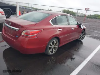 2013 Nissan Altima 2.5 SL with VIN 1N4AL3AP5DN410025, listed as a IAAI auction lot 41941350 with 289,651 mi miles. Bid and sale history available at carsss.com. Image 4.