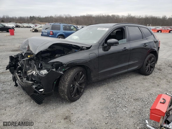 2024 Volvo XC60 Recharge Plug-In Hybrid Ultimate Black Edition with VIN YV4H60DJXR1903877, listed as a Copart auction lot 83698134 with 1,117 mi miles and Salvage Title. Bid and sale history available at carsss.com. Image 1.