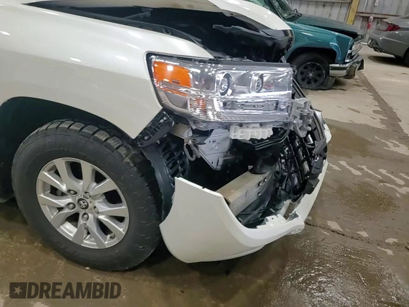 2018 Toyota Land Cruiser z VIN JTMCY7AJ5J4068164, wystawiony jako Copart lot #54444965 z przebiegiem 105 323 mil mil oraz Szkoda całkowita • Salvage title. Historia ofert i sprzedaży dostępna na DreamBid. Obrazek 14.