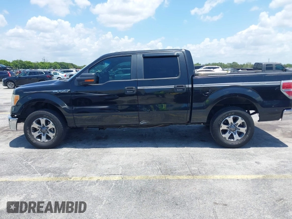 2012 Ford F-150 XL z VIN 1FTFW1CT1CFA40920, wystawiony jako IAAI lot #42350690 z przebiegiem 183 886 mil mil oraz . Historia ofert i sprzedaży dostępna na DreamBid. Obrazek 14.