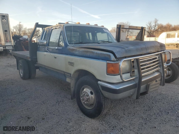 1988 Ford F-250 HD with VIN 1FTHX26G8JKA98294, listed as a Copart auction lot 48556735 with NaN miles and Salvage Title. Bid and sale history available at carsss.com. Image 4.