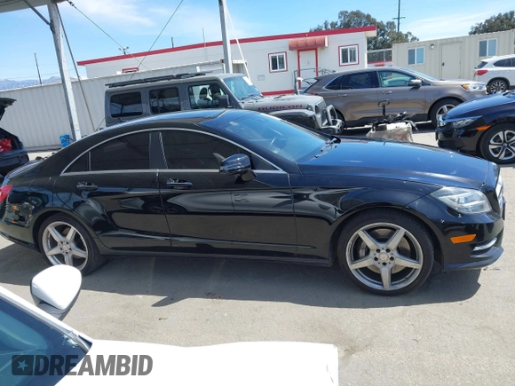 2014 Mercedes-Benz CLS 550 с VIN WDDLJ7DB4EA096883, выставлен на аукционе IAAI как лот 41866615 с пробегом 68 886 миль миль и . История ставок и продаж доступна на DreamBid. Изображение 13.