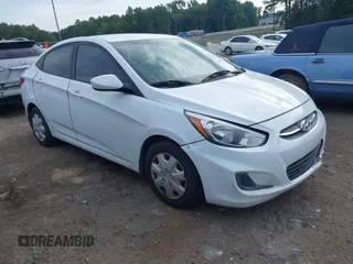 2017 Hyundai Accent SE z VIN KMHCT4AEXHU320433, wystawiony jako IAAI lot #42485702 z przebiegiem 121 384 mil mil oraz . Historia ofert i sprzedaży dostępna na DreamBid. Obrazek 1.