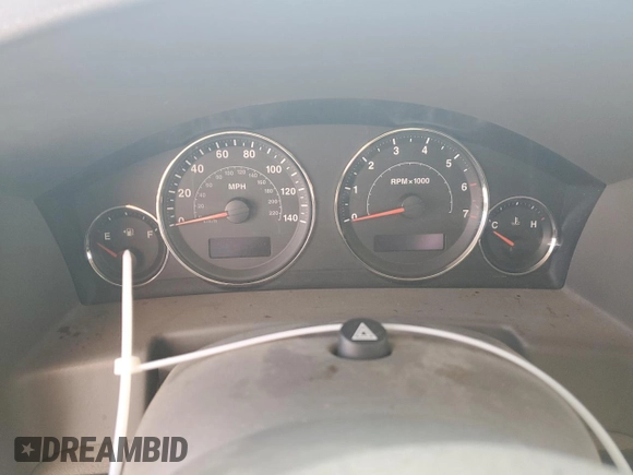 2006 Jeep Commander z VIN 1J8HG48N96C221151, wystawiony jako Copart lot #63063135 z przebiegiem Nie podano mil oraz Czysty tytuł • Clean title. Historia ofert i sprzedaży dostępna na DreamBid. Obrazek 9.