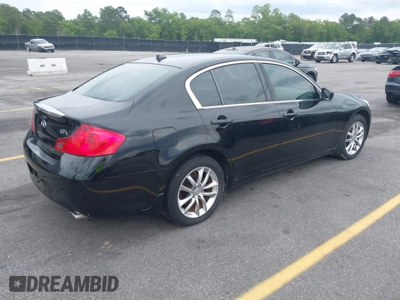 2009 Infiniti G37 Sedan x with VIN JNKCV61F29M358483, listed as a IAAI auction lot 42105128 with 173,651 mi miles. Bid and sale history available at carsss.com. Image 4.
