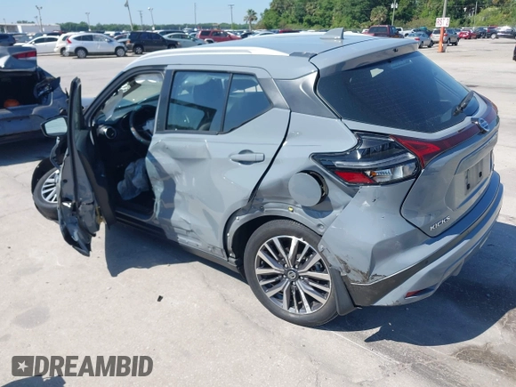 2021 Nissan Kicks SV with VIN 3N1CP5CV1ML512892, listed as a IAAI auction lot 42016955 with 63,754 mi miles. Bid and sale history available at carsss.com. Image 3.