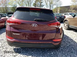 2016 Hyundai Tucson SE z VIN KM8J3CA49GU139380, wystawiony jako Copart lot #54912075 z przebiegiem 89 094 mil mil oraz Szkoda całkowita • Salvage title. Historia ofert i sprzedaży dostępna na DreamBid. Obrazek 6.