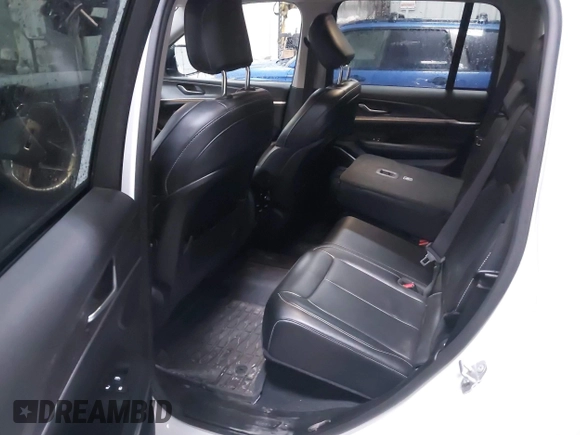 2022 Jeep Grand Cherokee with VIN 1C4RJYB60N8748552, listed as a IAAI auction lot 42292321 with 40,354 mi miles and . Bid and sale history available at DreamBid. Image 8.