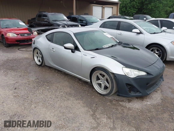 2013 Scion FR-S with VIN JF1ZNAA12D1706687, listed as a IAAI auction lot 42088413 with Not Provided miles. Bid and sale history available at carsss.com. Image 1.