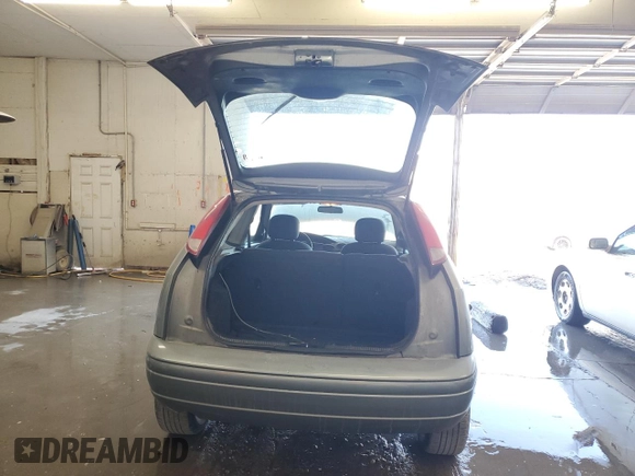 2004 Ford Focus ZX3 with VIN 3FAFP31364R124737, listed as a Copart auction lot 46147595 with 177,619 mi miles and Salvage Title. Bid and sale history available at carsss.com. Image 6.