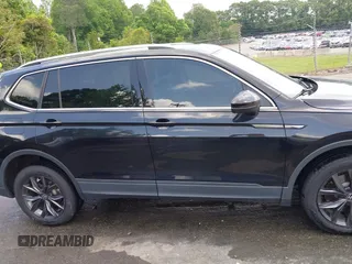 2022 Volkswagen Tiguan SE с VIN 3VV3B7AX8NM060805, выставлен на аукционе IAAI как лот 42271670 с пробегом 41 143 миль миль и . История ставок и продаж доступна на DreamBid. Изображение 13.