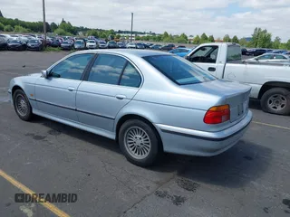 1998 BMW 5 Series 540i z VIN WBADE6328WBW62177, wystawiony jako IAAI lot #42450329 z przebiegiem Nie podano mil oraz . Historia ofert i sprzedaży dostępna na DreamBid. Obrazek 3.