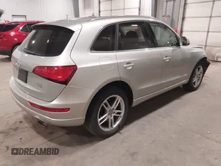 2014 Audi Q5 Premium Plus z VIN WA1LFAFP1EA075646, wystawiony jako IAAI lot #41528806 z przebiegiem 104 265 mil mil oraz . Historia ofert i sprzedaży dostępna na DreamBid. Obrazek 4.