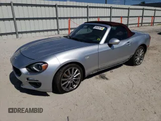 2018 FIAT 124 Spider Abarth z VIN JC1NFAEK0J0138849, wystawiony jako Copart lot #55423474 z przebiegiem 45 121 mil mil oraz Szkody całkowita. Historia ofert i sprzedaży dostępna na DreamBid. Obrazek 1.