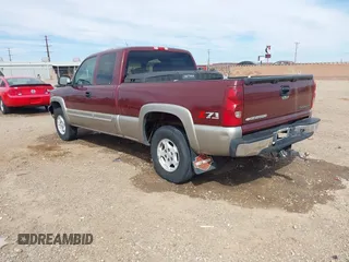 2003 Chevrolet Silverado 1500 LS with VIN 2GCEK19T631385785, listed as a IAAI auction lot 41813987 with 215,131 mi miles. Bid and sale history available at carsss.com. Image 3.