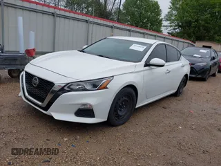 2020 Nissan Altima 2.5 S with VIN 1N4BL4BV0LC206993, listed as a IAAI auction lot 41910438 with 115,558 mi miles. Bid and sale history available at carsss.com. Image 2.