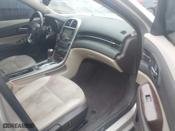2013 Chevrolet Malibu LT with VIN 1G11E5SAXDF172380, listed as a IAAI auction lot 41535891 with 174,624 mi miles. Bid and sale history available at carsss.com. Image 5.