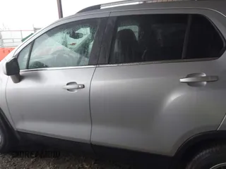 2015 Chevrolet Trax LT with VIN KL7CJLSB1FB082471, listed as a IAAI auction lot 41442413 with 91,520 mi miles. Bid and sale history available at carsss.com. Image 14.