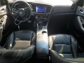 2015 Kia Optima SX z VIN 5XXGR4A71FG437987, wystawiony jako Copart lot #56657475 z przebiegiem 146 403 mil mil oraz Szkoda całkowita • Salvage title. Historia ofert i sprzedaży dostępna na DreamBid. Obrazek 8.
