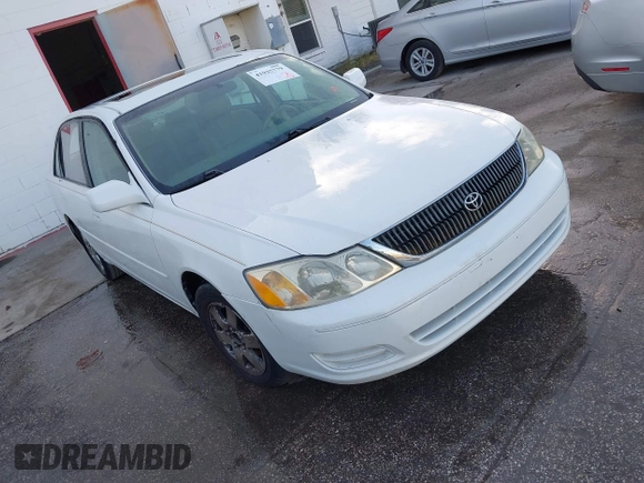 2000 Toyota Avalon XL with VIN 4T1BF28BXYU100079, listed as a IAAI auction lot 41925779 with 126,463 mi miles and . Bid and sale history available at DreamBid. Image 1.
