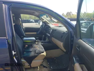 2010 Toyota Tundra with VIN 5TFEY5F18AX081754, listed as a IAAI auction lot 41924616 with 274,507 mi miles and . Bid and sale history available at DreamBid. Image 5.