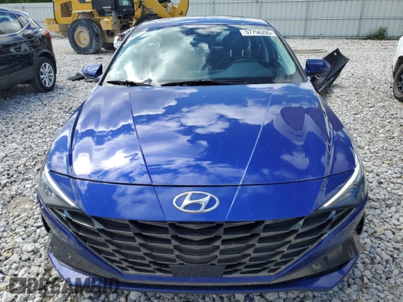 2023 Hyundai Elantra Limited z VIN KMHLN4AJ8PU061673, wystawiony jako Copart lot #57756205 z przebiegiem 40 103 mil mil oraz Nie do naprawy • Non repairable. Historia ofert i sprzedaży dostępna na DreamBid. Obrazek 5.