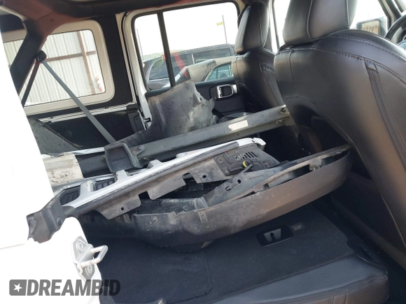 2018 Jeep Wrangler Unlimited Sahara z VIN 1C4HJXEG0JW321355, wystawiony jako IAAI lot #42343112 z przebiegiem 102 457 mil mil oraz . Historia ofert i sprzedaży dostępna na DreamBid. Obrazek 8.