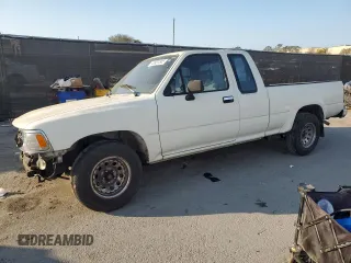 1990 Toyota 2WD Pickups DX with VIN JT4RN93P4L5017705, listed as a Copart auction lot 43937305 with 222,830 mi miles and Salvage Title. Bid and sale history available at carsss.com. Image 1.