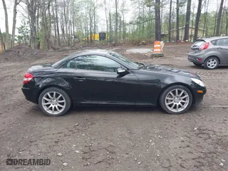 2007 Mercedes-Benz SLK-Class 3.5L with VIN WDBWK56FX7F148904, listed as a IAAI auction lot 41975034 with 93,793 mi miles. Bid and sale history available at carsss.com. Image 13.