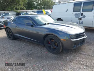 2010 Chevrolet Camaro 1LT z VIN 2G1FB1EV0A9196374, wystawiony jako IAAI lot #42515146 z przebiegiem 231 636 mil mil oraz . Historia ofert i sprzedaży dostępna na DreamBid. Obrazek 1.