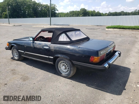 1979 Mercedes-Benz SL with VIN 10704412052292, listed as a Copart auction lot 64758035 with 146,896 mi miles and Clean title. Bid and sale history available at DreamBid. Image 2.