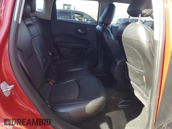 2019 Jeep Compass Trailhawk z VIN 3C4NJDDBXKT671560, wystawiony jako Copart lot #86878594 z przebiegiem 111 576 mil mil oraz Szkoda całkowita • Salvage title. Historia ofert i sprzedaży dostępna na DreamBid. Obrazek 11.