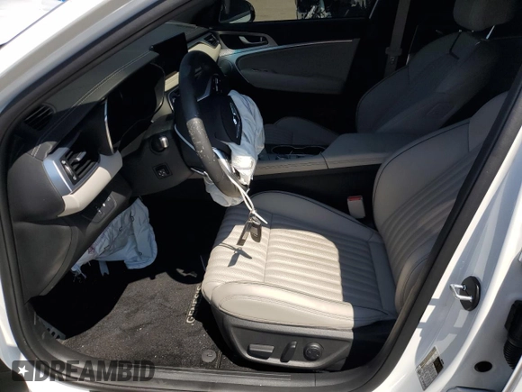 2023 Genesis G70 2.0T with VIN KMTG34TA8PU134275, listed as a Copart auction lot 63462324 with 8,017 mi miles and Salvage Title. Bid and sale history available at carsss.com. Image 7.