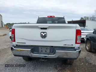 2021 Ram 2500 Big Horn z VIN 3C6UR5DL7MG542617, wystawiony jako IAAI lot #41614844 z przebiegiem 66 869 mil mil oraz . Historia ofert i sprzedaży dostępna na DreamBid. Obrazek 16.