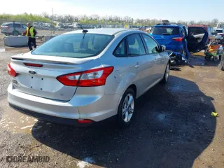 2012 Ford Focus SE with VIN 1FAHP3F2XCL152921, listed as a IAAI auction lot 41962319 with 149,910 mi miles. Bid and sale history available at carsss.com. Image 4.