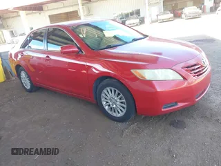 2008 Toyota Camry LE z VIN 4T1BK46K18U065989, wystawiony jako IAAI lot #42087151 z przebiegiem 157 193 mil mil oraz . Historia ofert i sprzedaży dostępna na DreamBid. Obrazek 1.