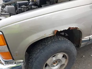 1998 Chevrolet Silverado 1500 with VIN 1GCEK19R6WR112281, listed as a IAAI auction lot 42180075 with 185,399 mi miles and . Bid and sale history available at DreamBid. Image 12.